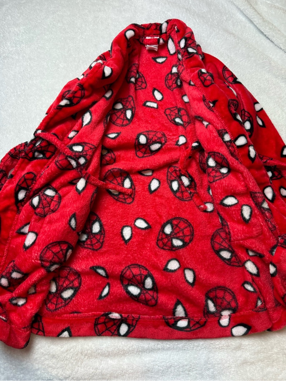 Marvel Red Spider-Man Fleece Kids Robe - Picture 6 of 12